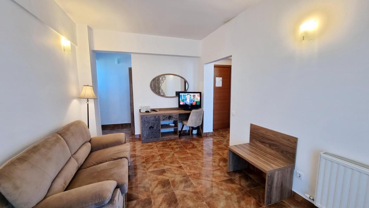 Hotel Florida Mamaia Eksteriør billede