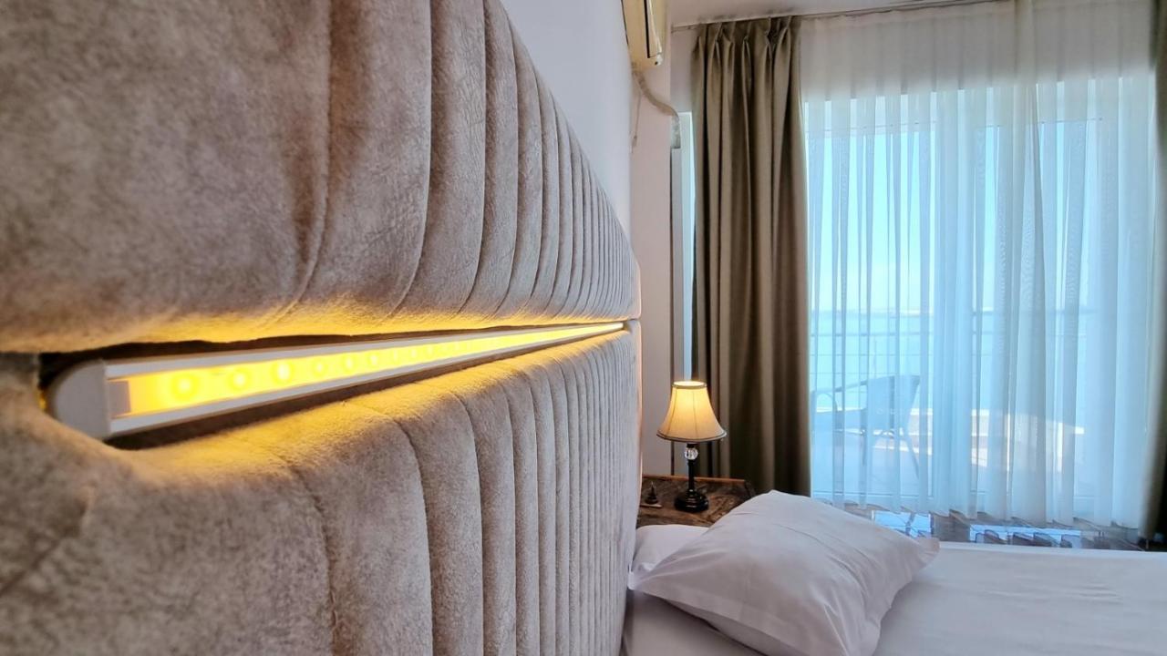 Hotel Florida Mamaia Eksteriør billede