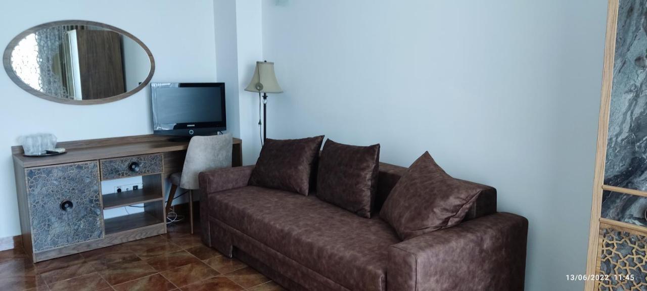 Hotel Florida Mamaia Eksteriør billede