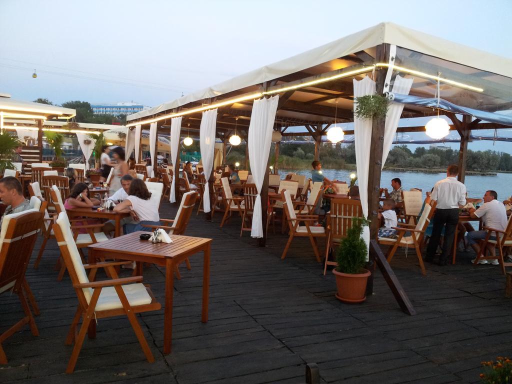 Hotel Florida Mamaia Eksteriør billede
